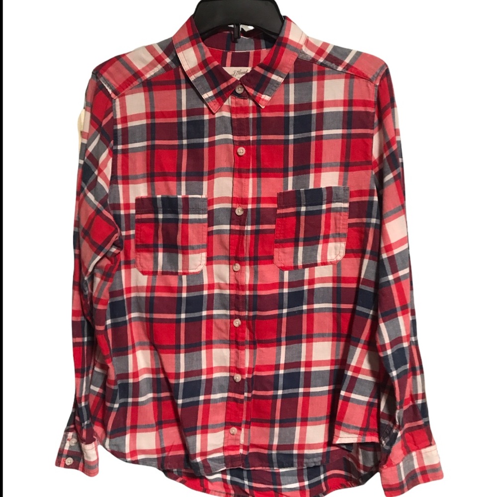 Universal Thread plaid button down long sleeved / women’s L / EUC